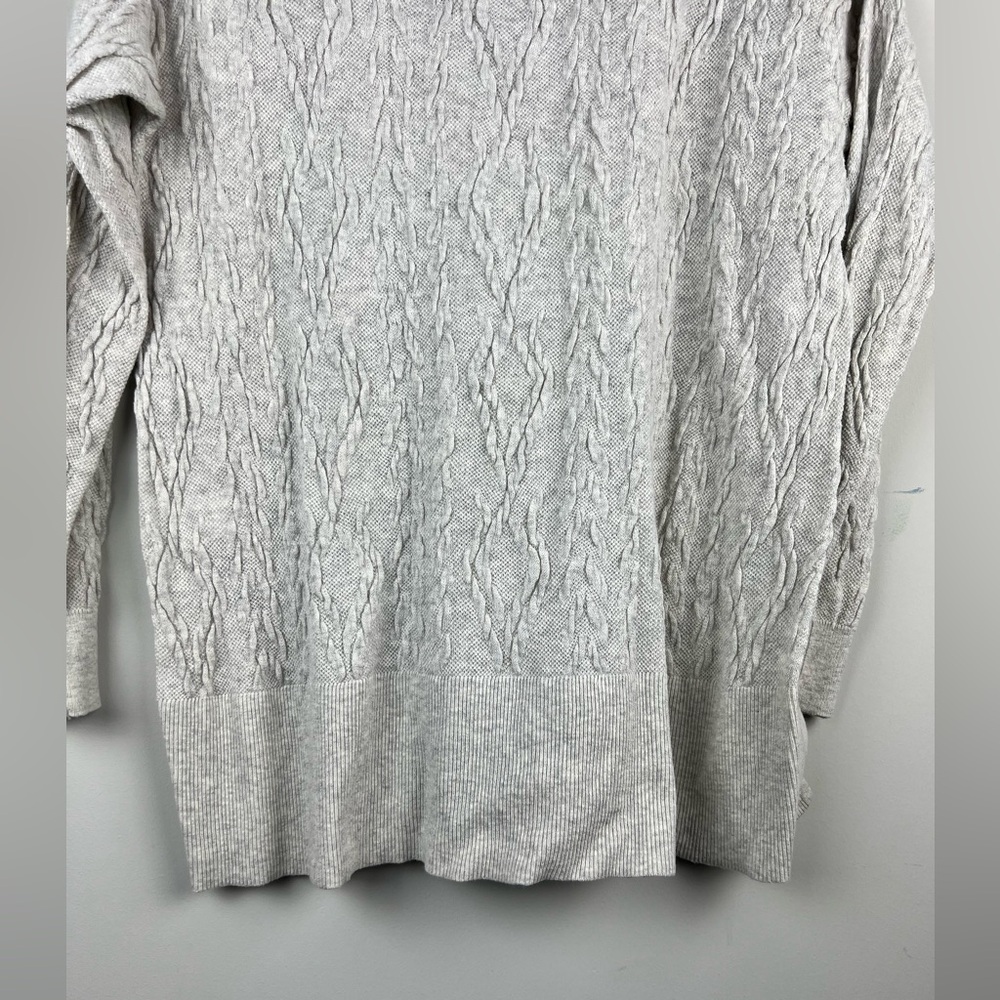 Simply Vera Light Gray Textured Sweater size meduim - Picture 6 of 8